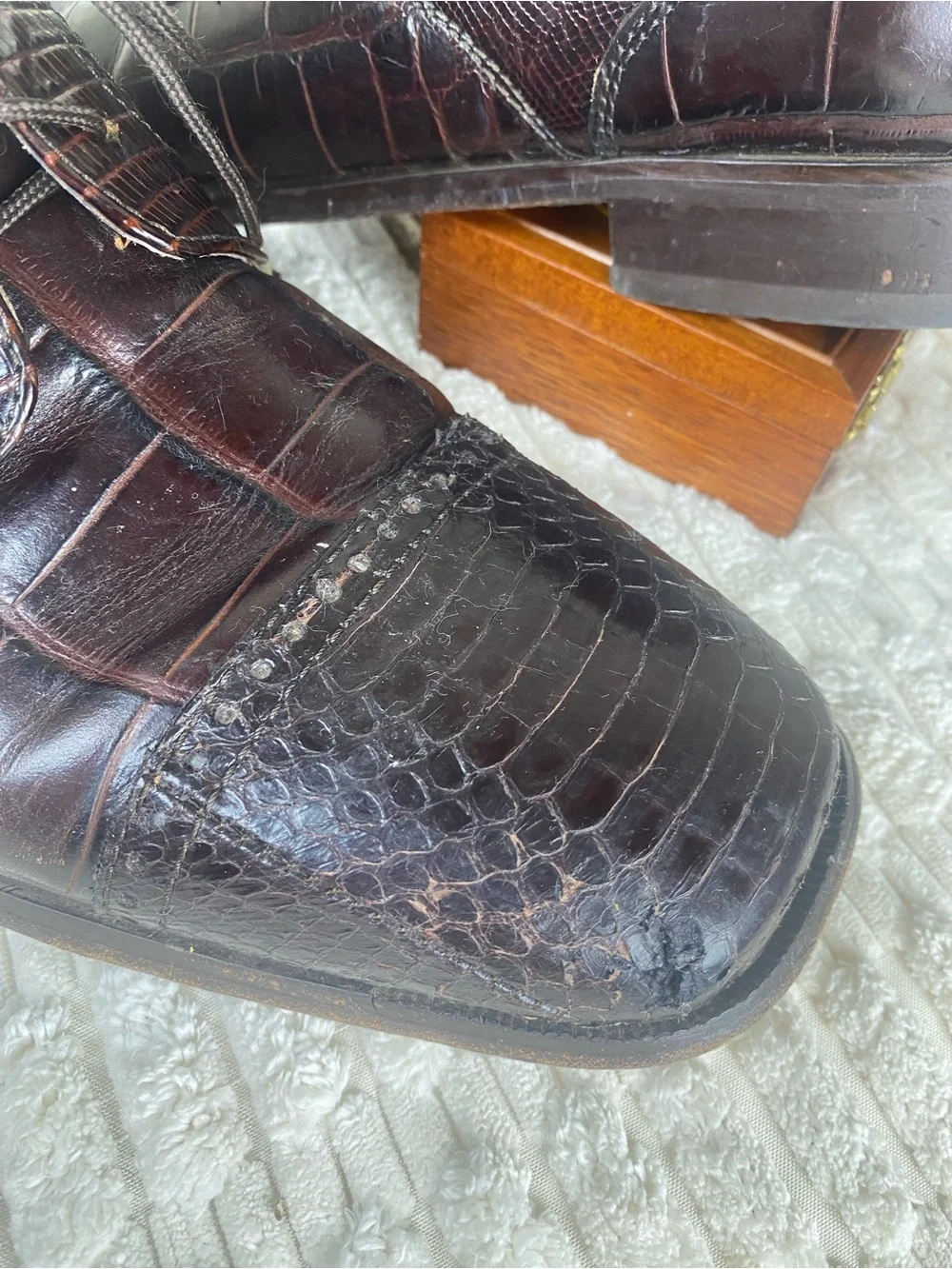 Stacy Adams Brown Genuine Exotic Snakeskin Crocodile Print Leather Oxfords 11.5M